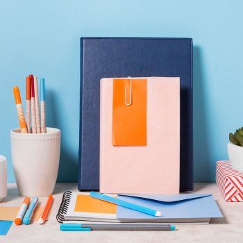 arrangement-with-notebooks-envelope